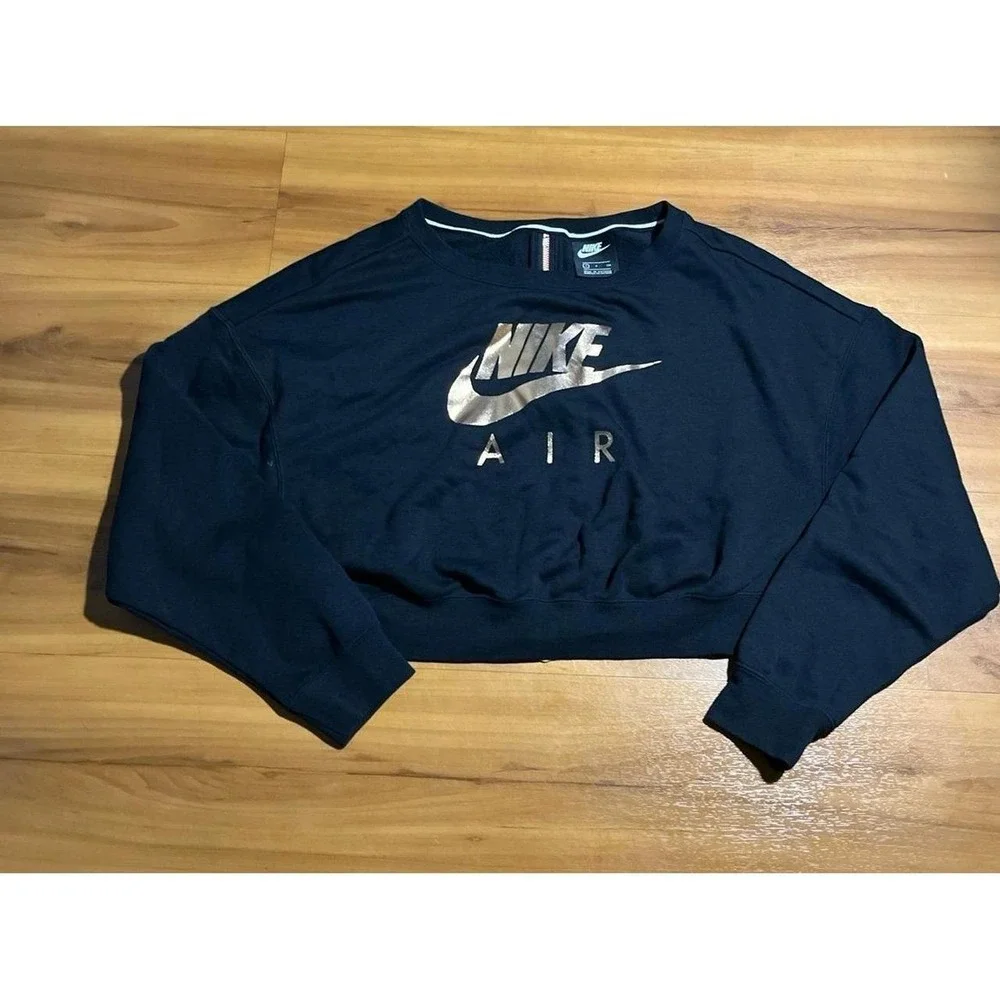 Nike Air Rally Metallic Gold Athletic Crewneck Cropped Pullover Sweatshirt